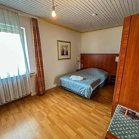 호텔 Cici Monteurunterkuenfte Oestertal