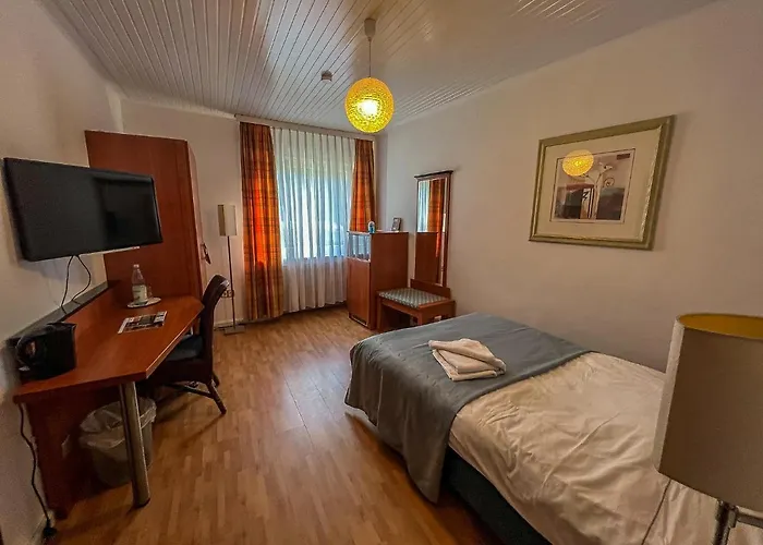 Cici Monteurunterkuenfte Oestertal Hotell Plettenberg