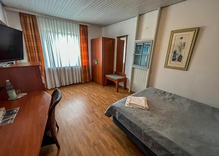 Cici Monteurunterkuenfte Oestertal Hotell 3*
